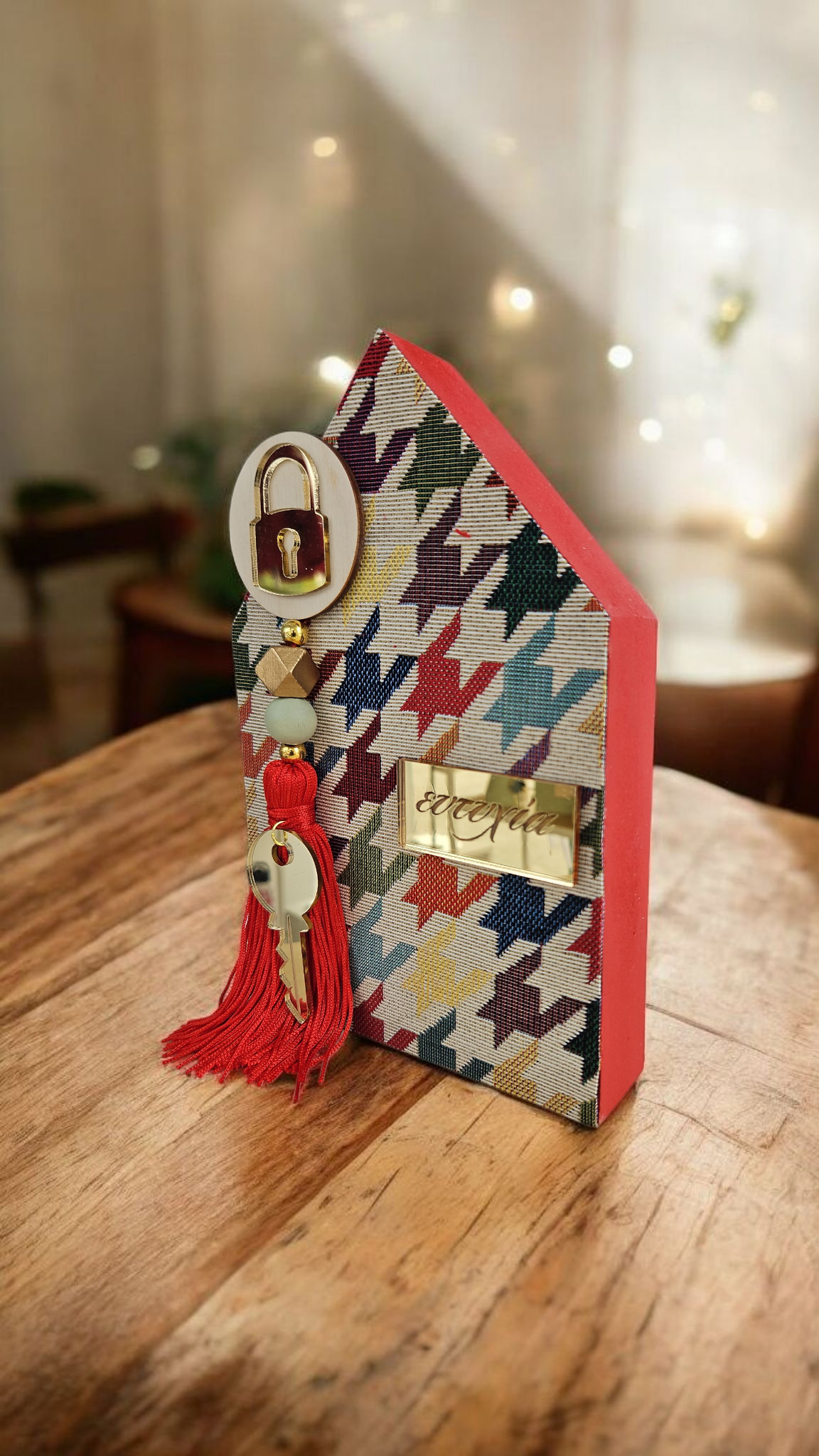 Διακοσμητικό σπίτι "Ευτυχία"