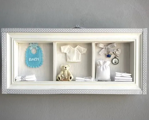 Παιδικό καδράκι με ρουχαλάκια, Σιέλ